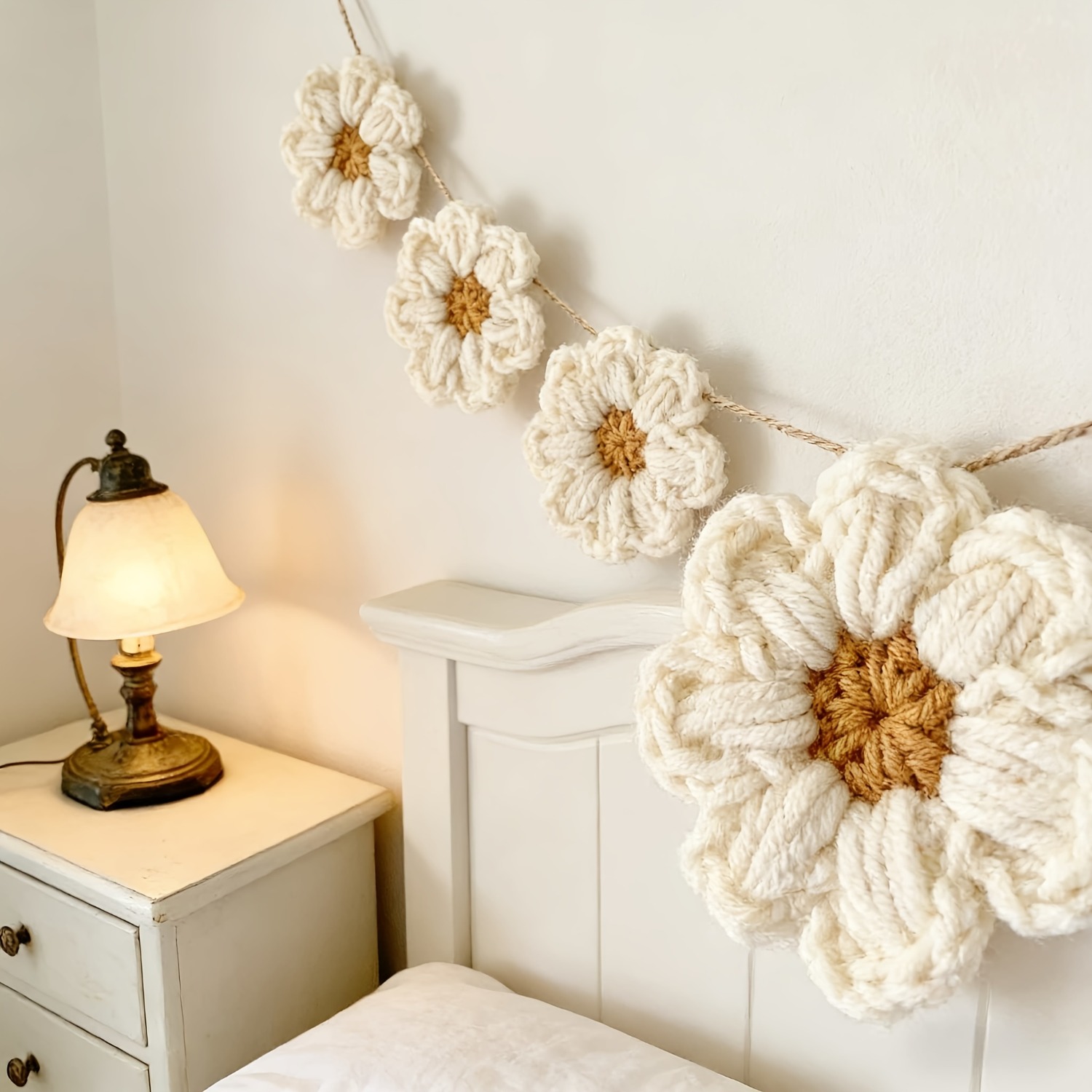 Home Decor Daisy - ดอกเดซี่ถักโครเชต์ยาว 1.8 เมตร จำนวน 8 ชิ้น